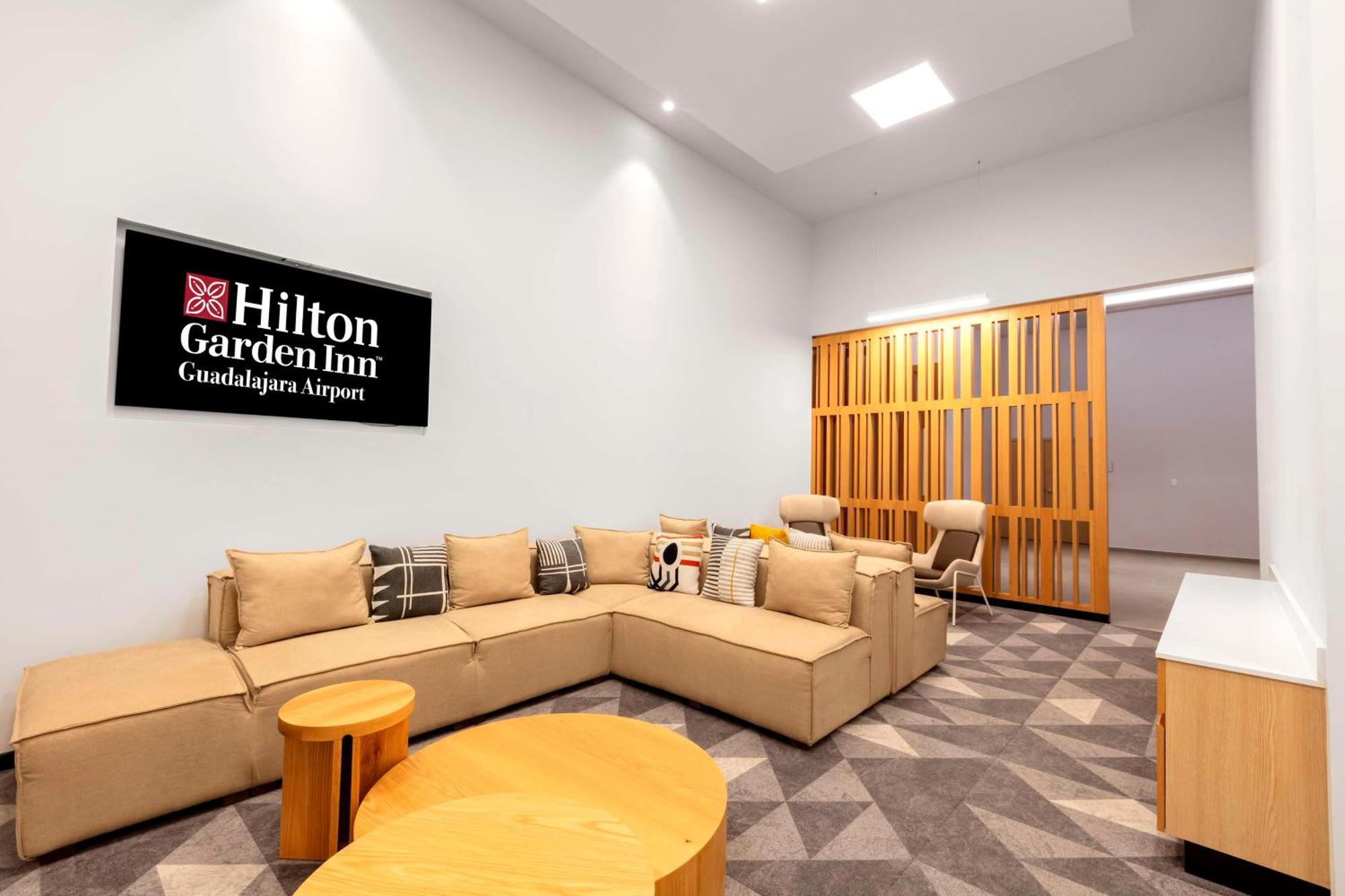 Hilton Garden Inn Guadalajara Airport El Zapote  Buitenkant foto